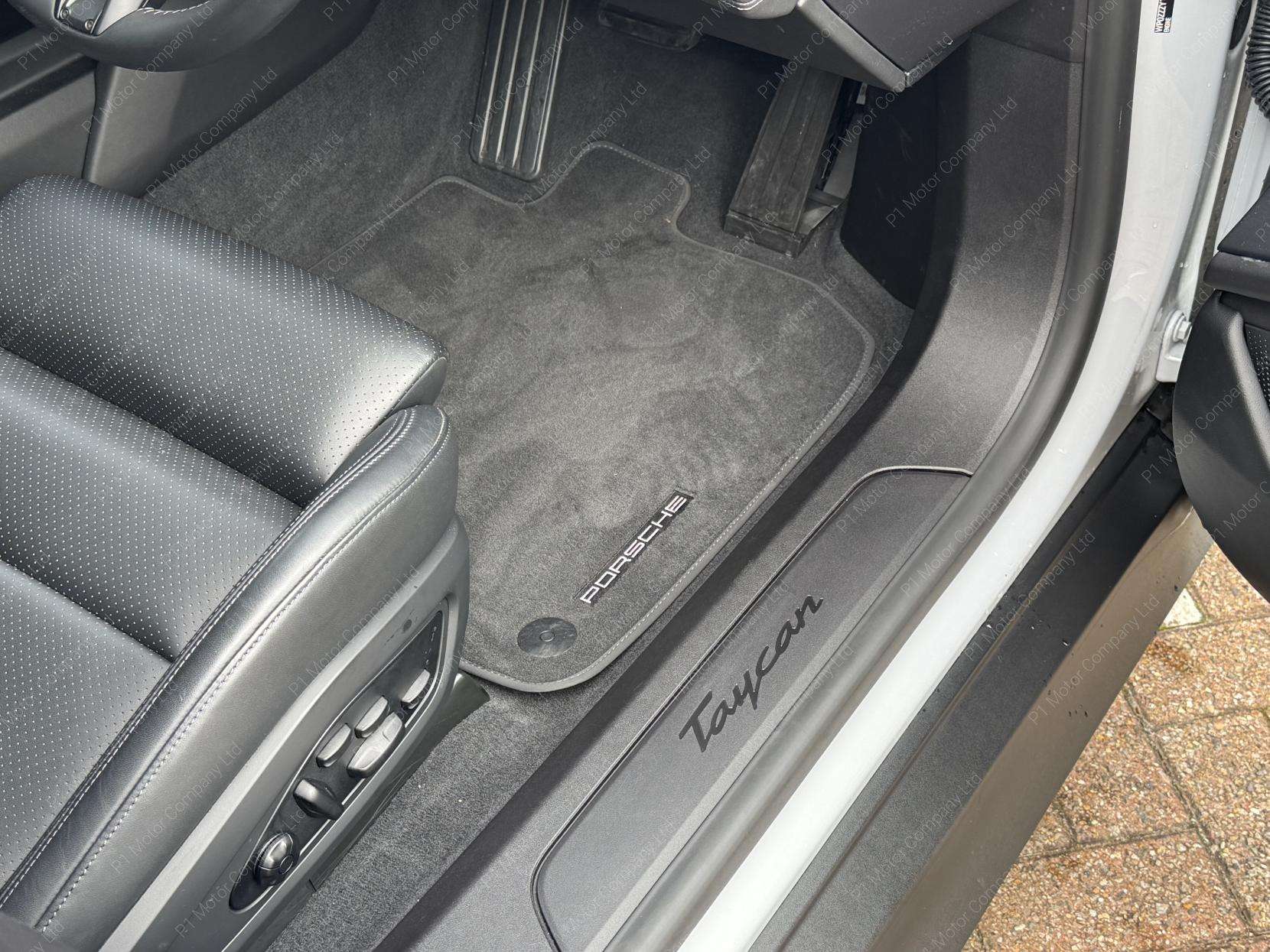 2023 PORSCHE TAYCAN 2023 PORSCHE TAYCAN