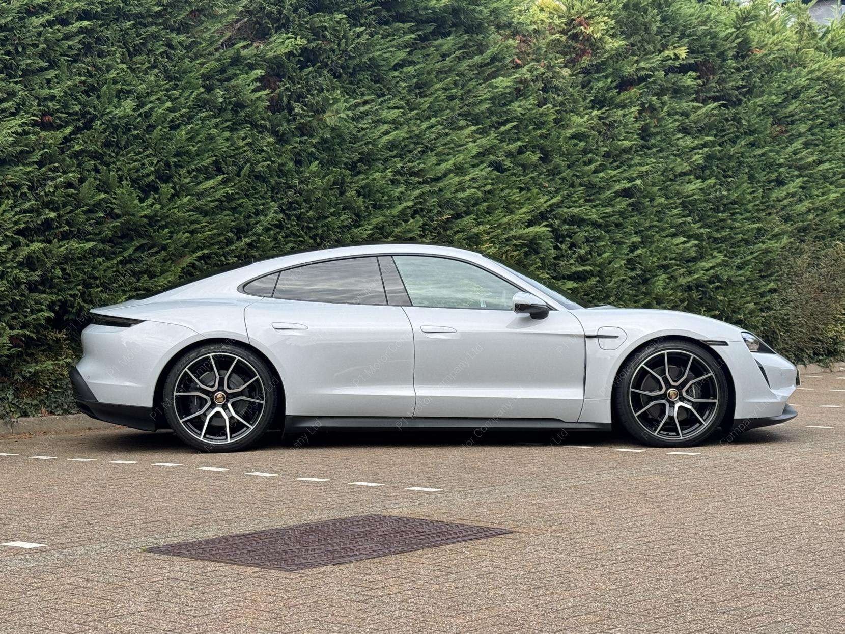 2023 PORSCHE TAYCAN 2023 PORSCHE TAYCAN