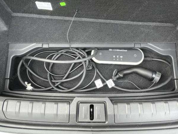 2023 PORSCHE TAYCAN 2023 PORSCHE TAYCAN