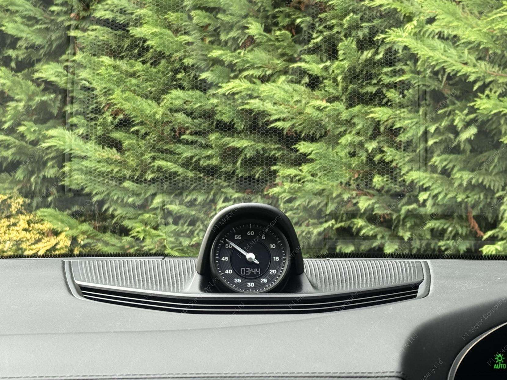 2023 PORSCHE TAYCAN 2023 PORSCHE TAYCAN