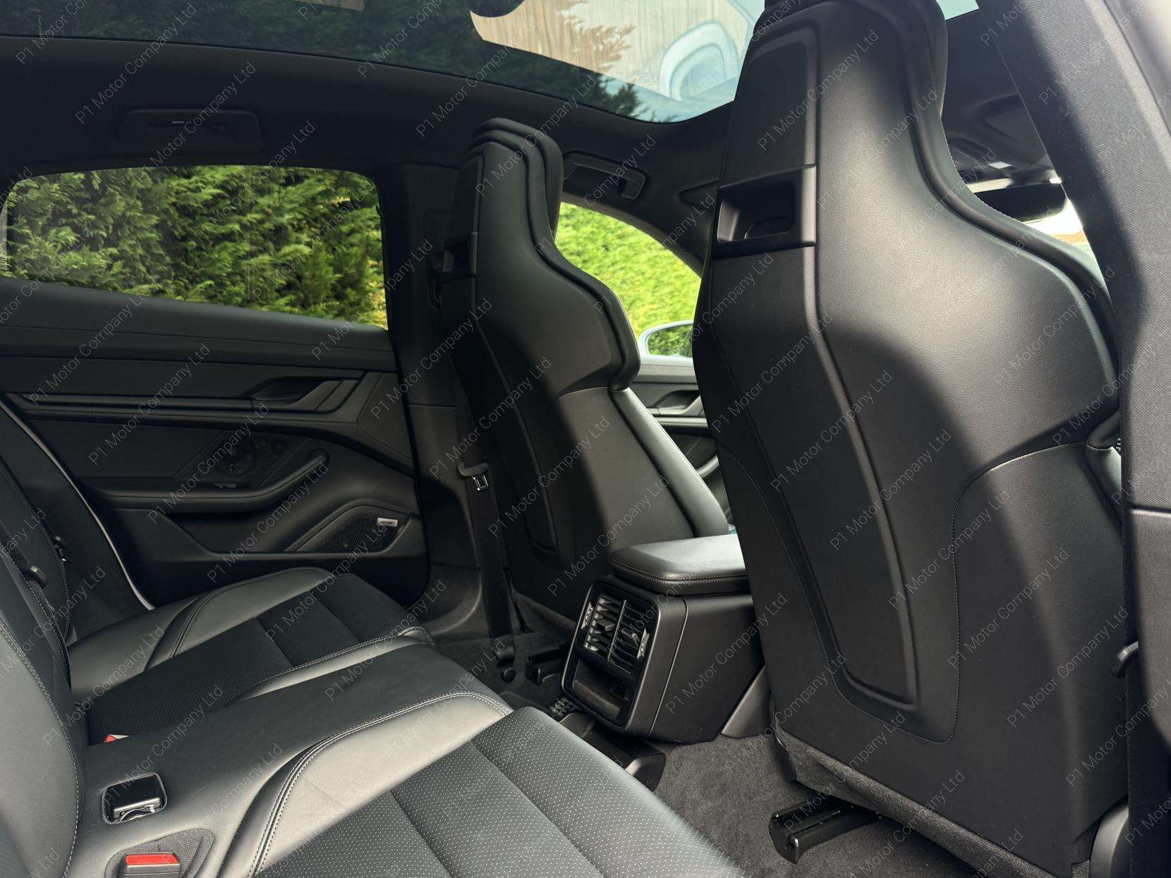 2023 PORSCHE TAYCAN 2023 PORSCHE TAYCAN