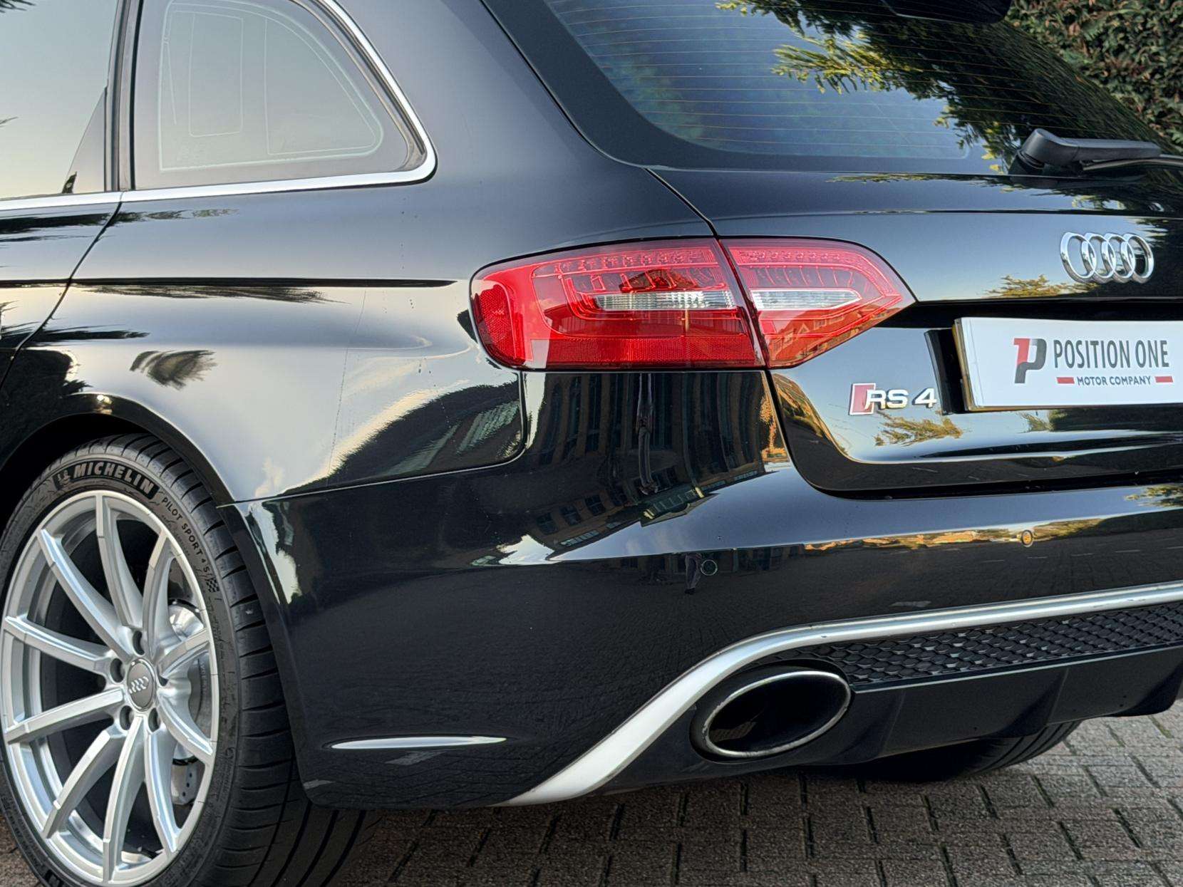 2012 AUDI RS4 AVANT 2012 AUDI RS4 AVANT