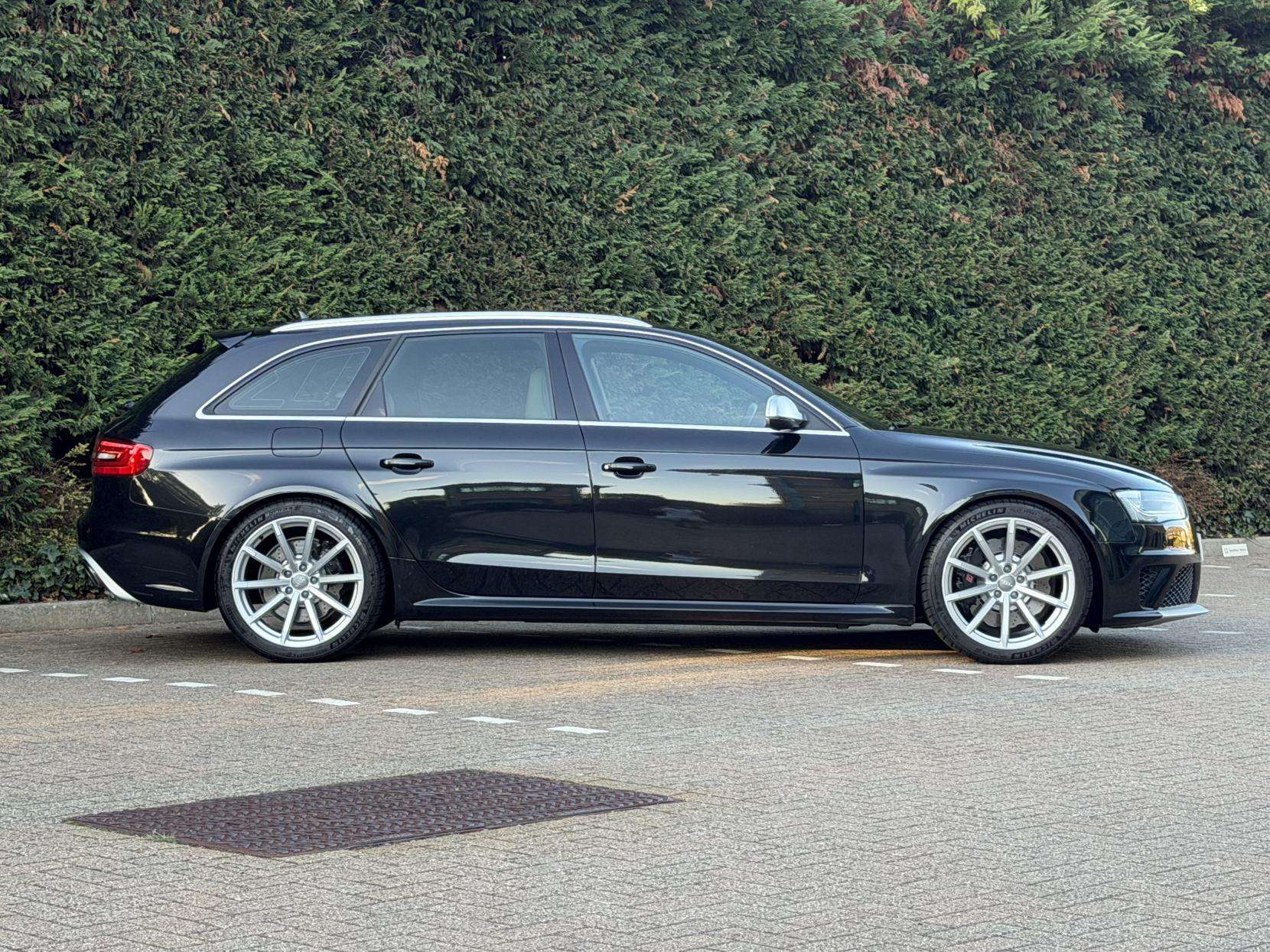 2012 AUDI RS4 AVANT 2012 AUDI RS4 AVANT