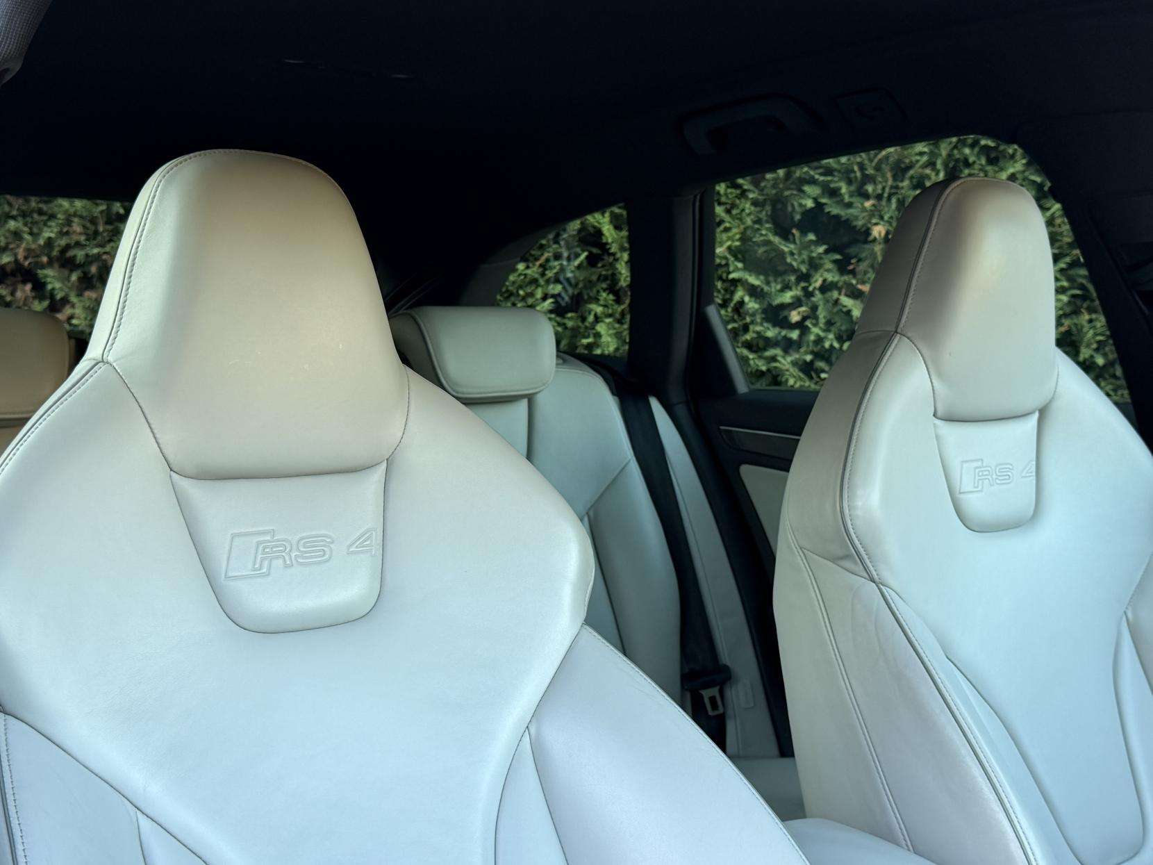 2012 AUDI RS4 AVANT 2012 AUDI RS4 AVANT