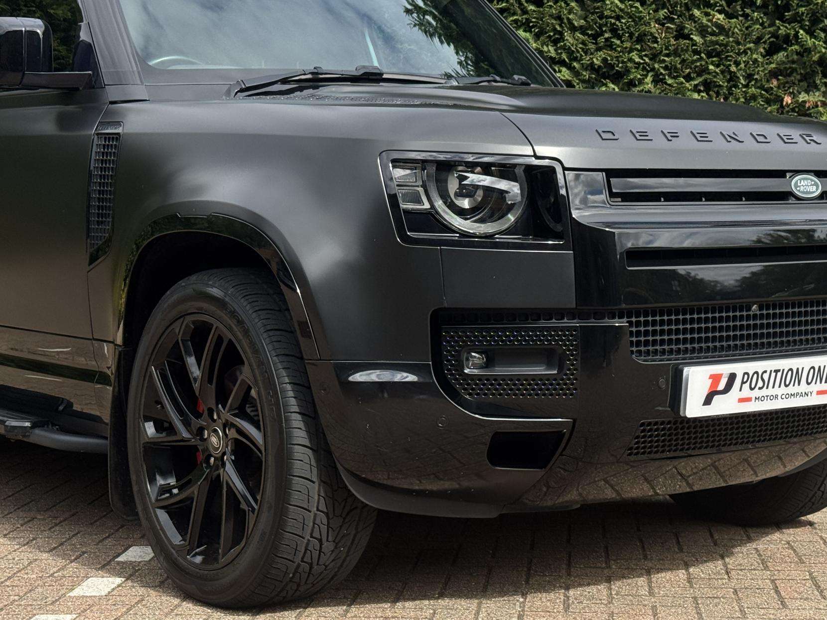 2022 LAND ROVER DEFENDER 110 2022 LAND ROVER DEFENDER 110