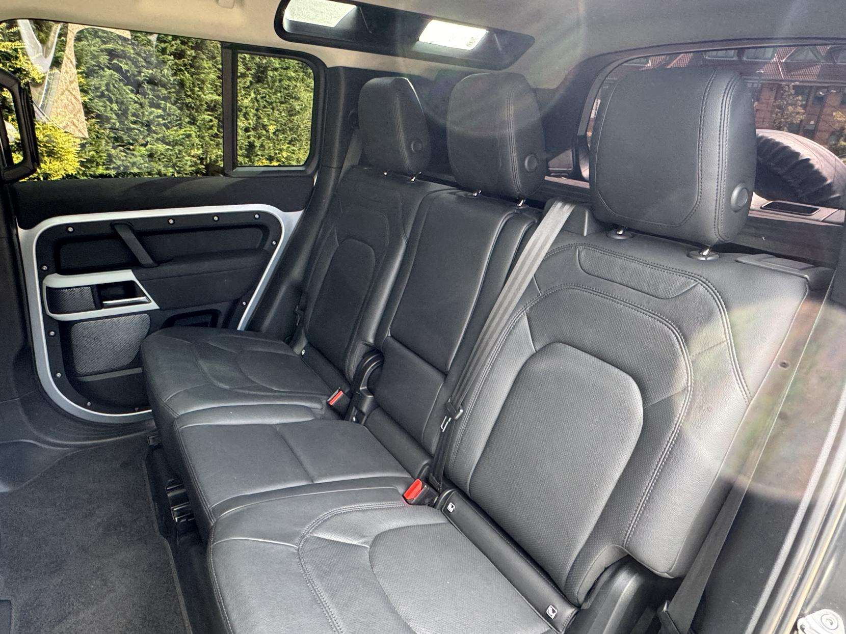 2022 LAND ROVER DEFENDER 110 2022 LAND ROVER DEFENDER 110