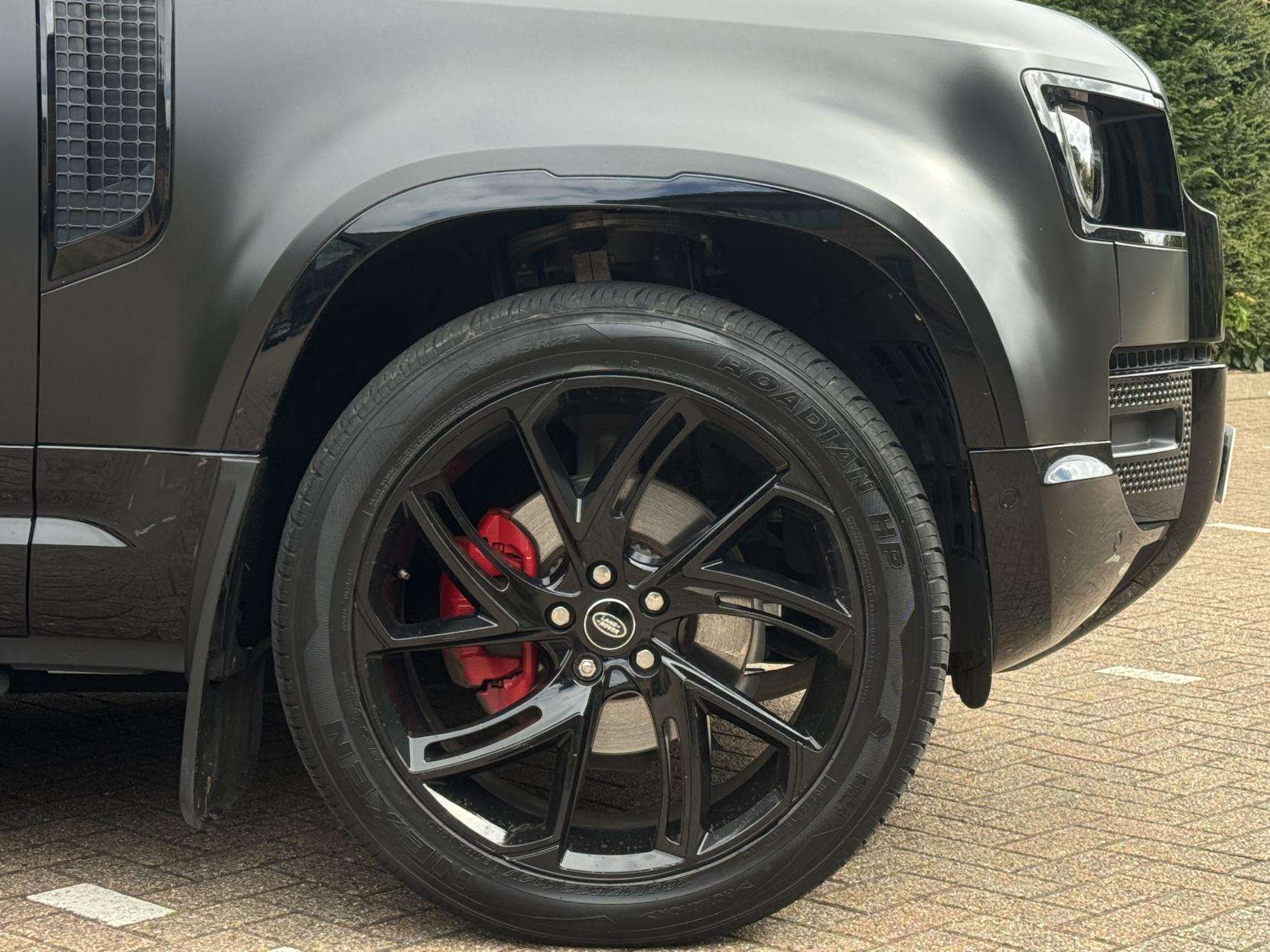 2022 LAND ROVER DEFENDER 110 2022 LAND ROVER DEFENDER 110