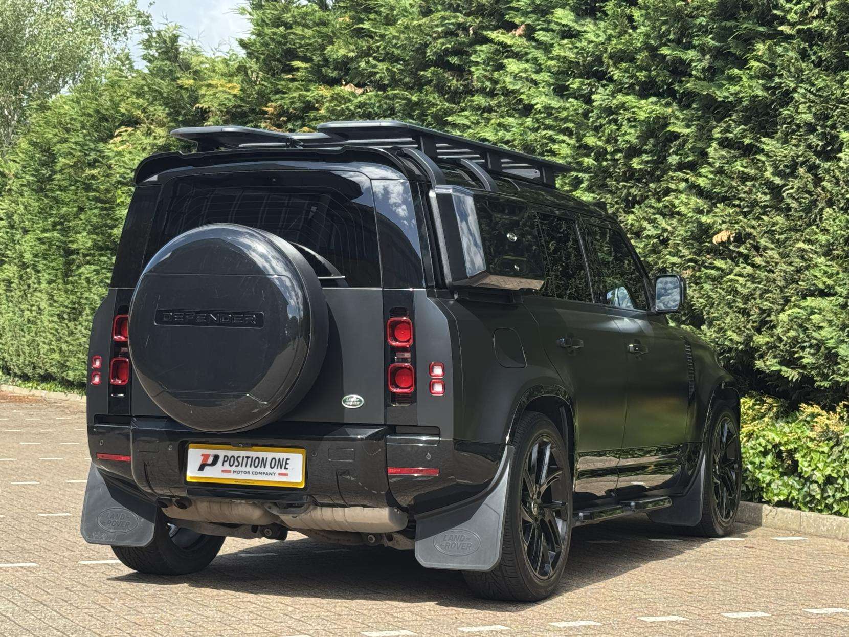 2022 LAND ROVER DEFENDER 110 2022 LAND ROVER DEFENDER 110