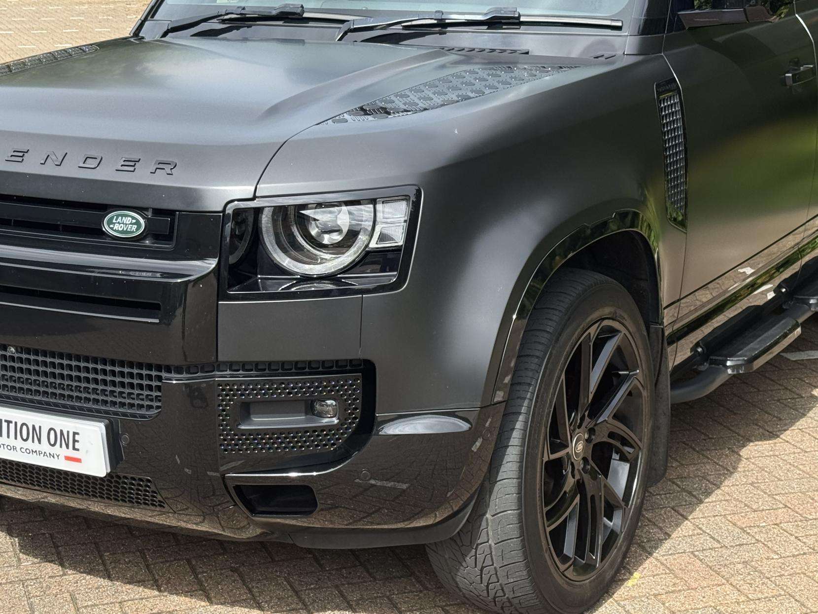 2022 LAND ROVER DEFENDER 110 2022 LAND ROVER DEFENDER 110