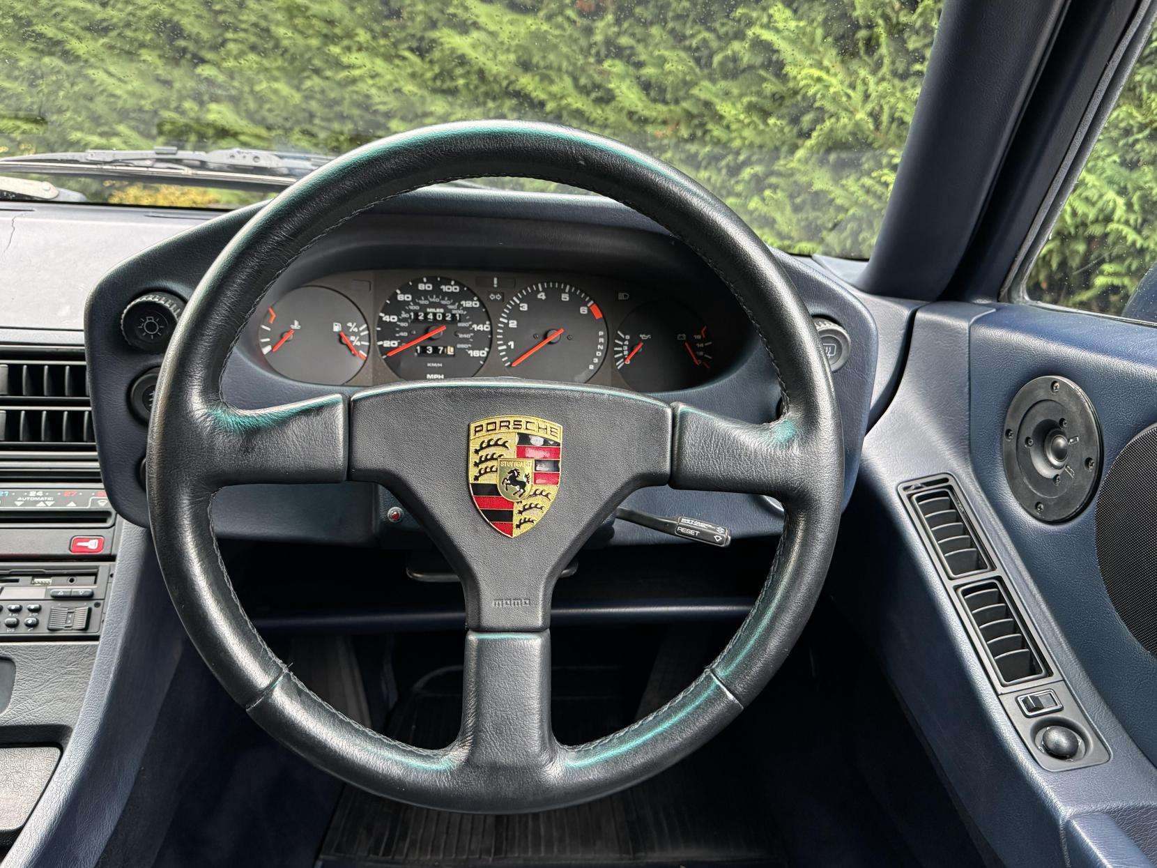 1986 PORSCHE 928 1986 PORSCHE 928