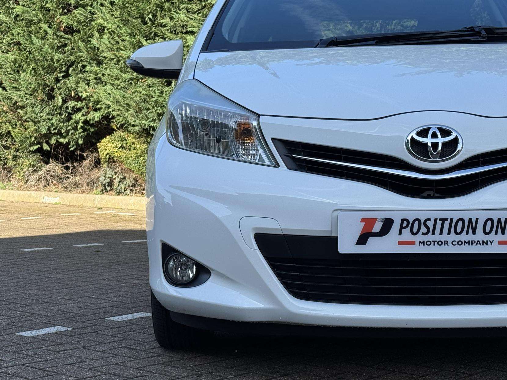 2012 TOYOTA YARIS 2012 TOYOTA YARIS