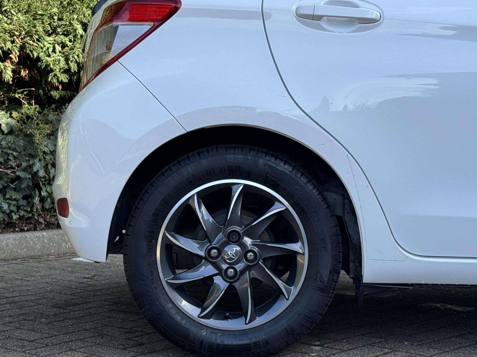 2012 TOYOTA YARIS 2012 TOYOTA YARIS