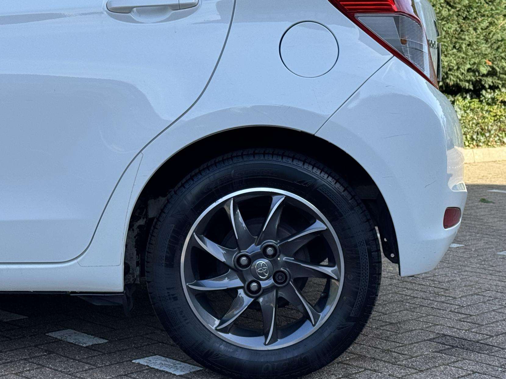 2012 TOYOTA YARIS 2012 TOYOTA YARIS