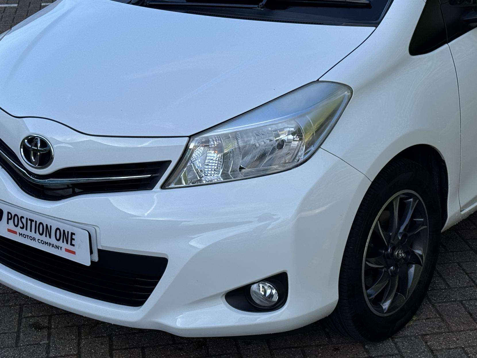 2012 TOYOTA YARIS 2012 TOYOTA YARIS