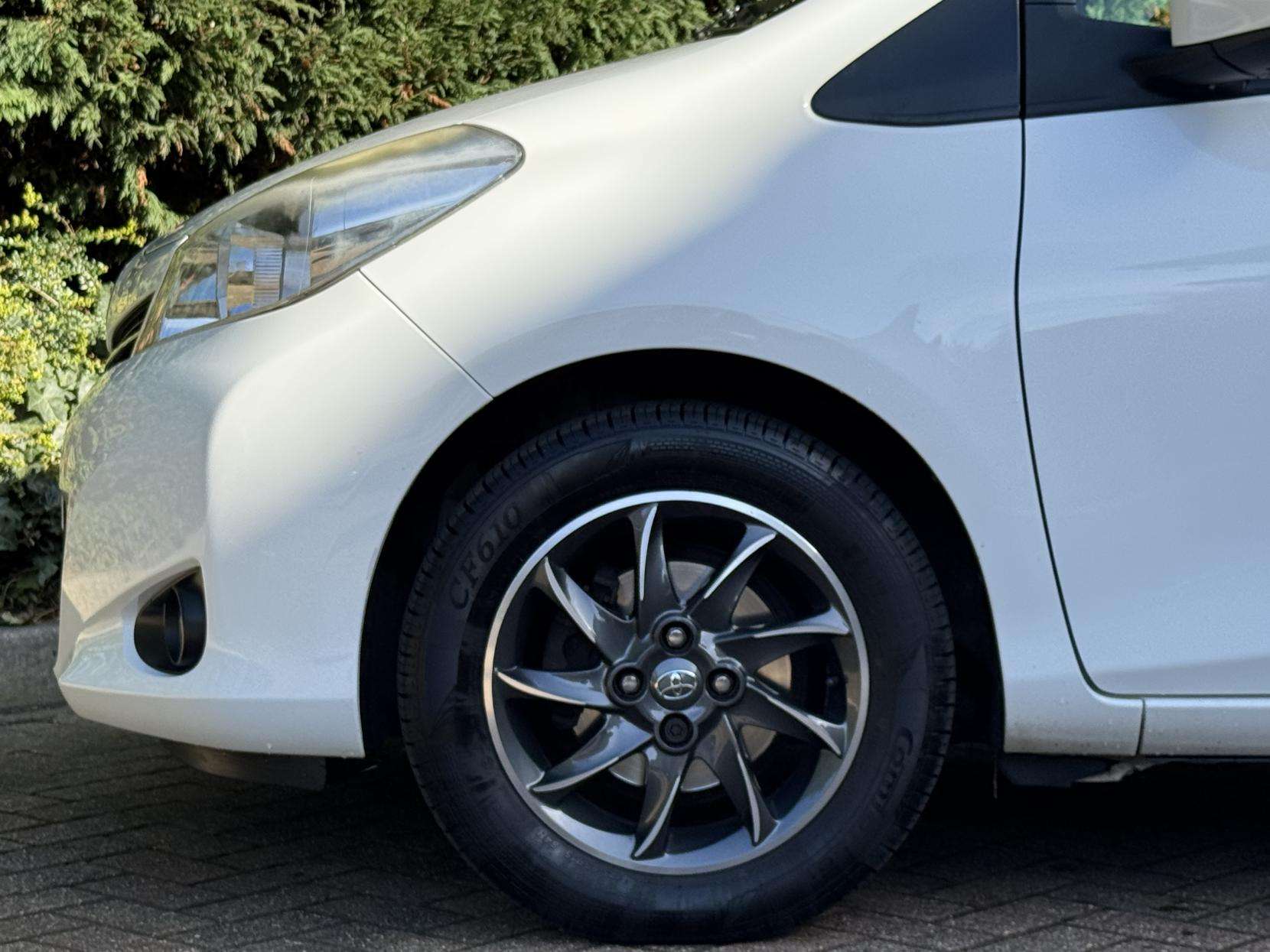 2012 TOYOTA YARIS 2012 TOYOTA YARIS