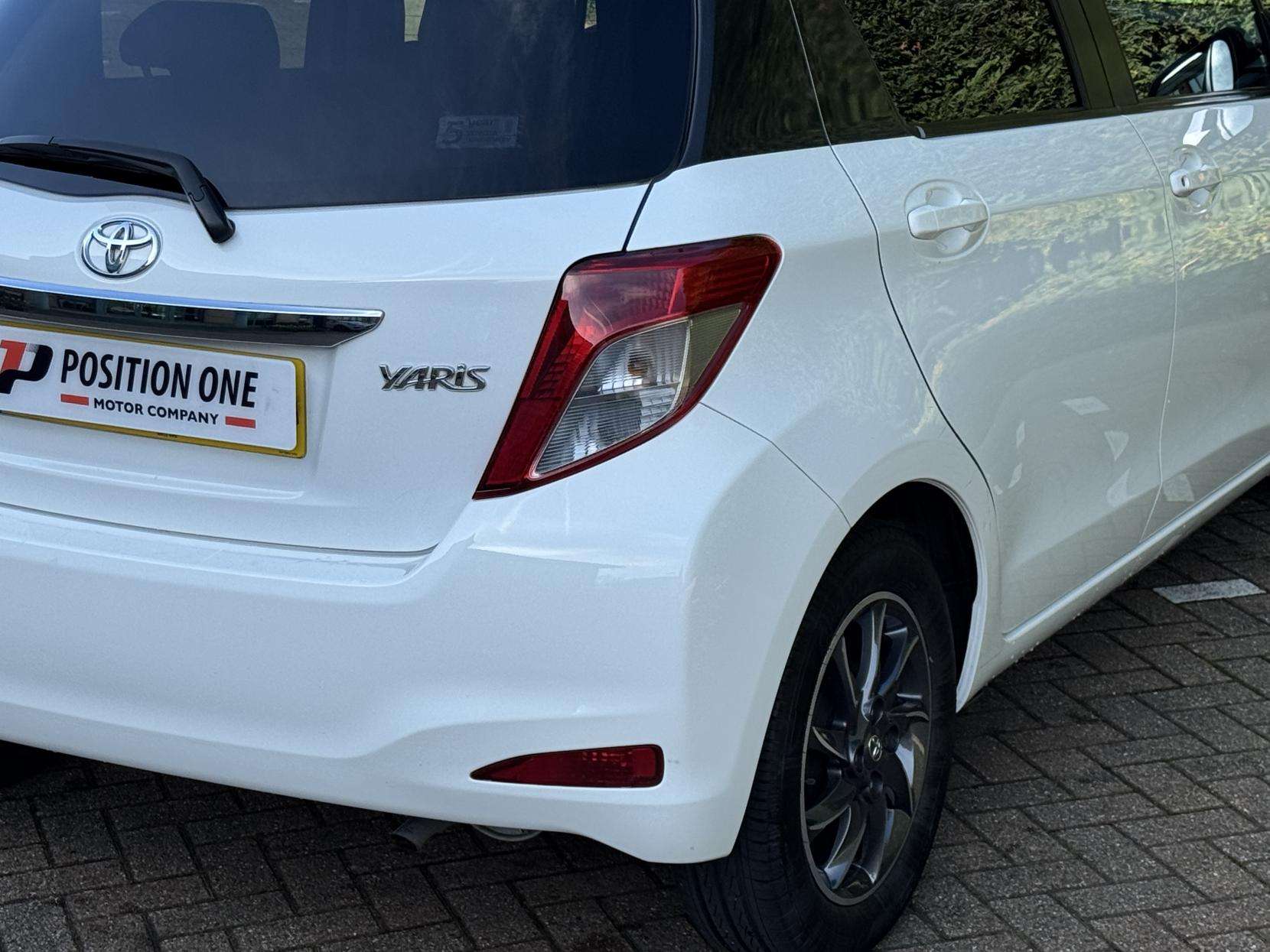 2012 TOYOTA YARIS 2012 TOYOTA YARIS