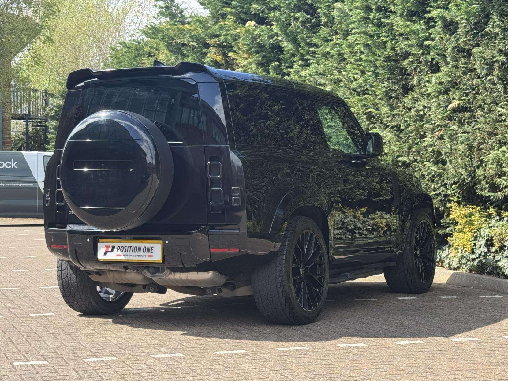 2024 LAND ROVER DEFENDER 90 2024 LAND ROVER DEFENDER 90