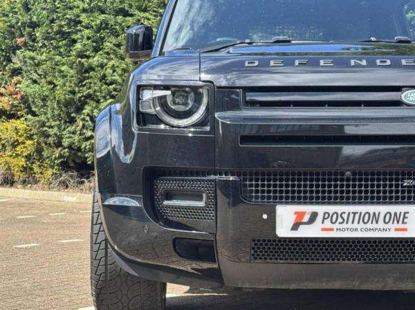 2024 LAND ROVER DEFENDER 90 2024 LAND ROVER DEFENDER 90