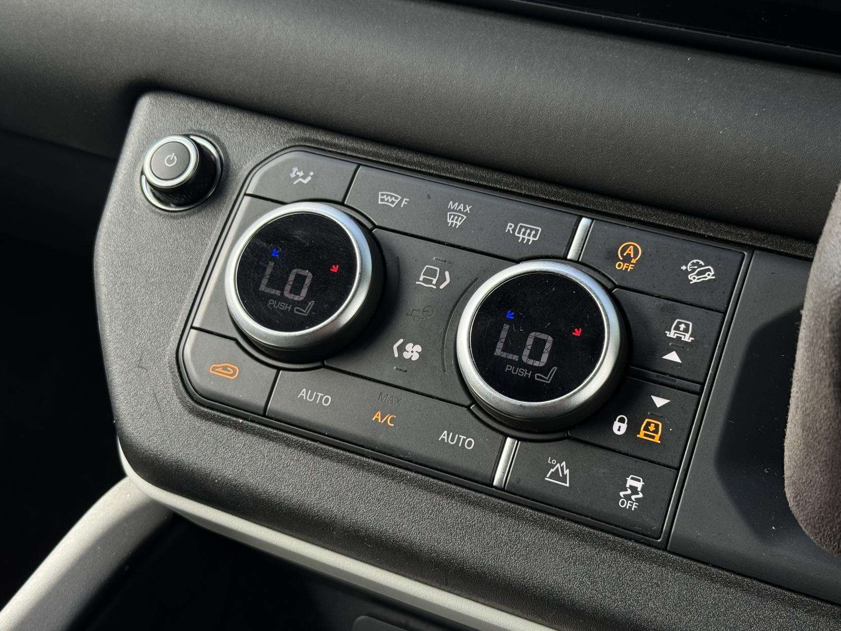 2024 LAND ROVER DEFENDER 90 2024 LAND ROVER DEFENDER 90