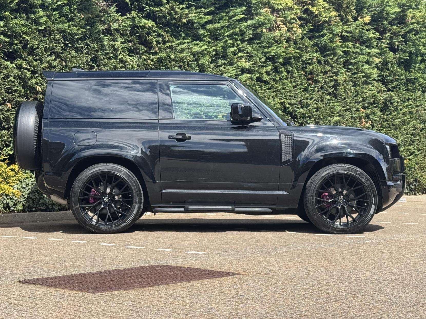 2024 LAND ROVER DEFENDER 90 2024 LAND ROVER DEFENDER 90