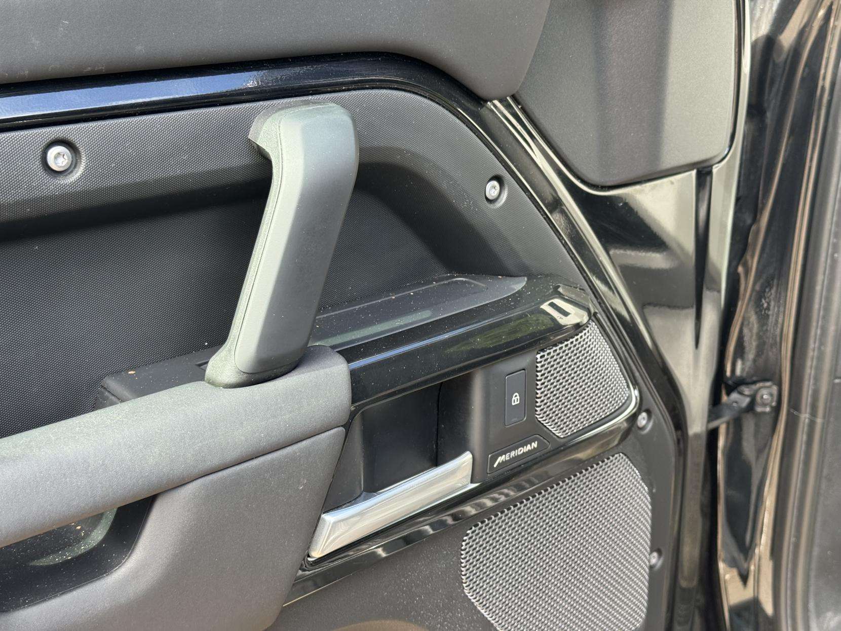 2024 LAND ROVER DEFENDER 90 2024 LAND ROVER DEFENDER 90