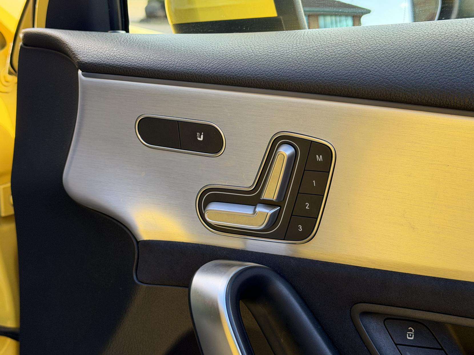 2019 MERCEDES-BENZ A CLASS 2019 MERCEDES-BENZ A CLASS