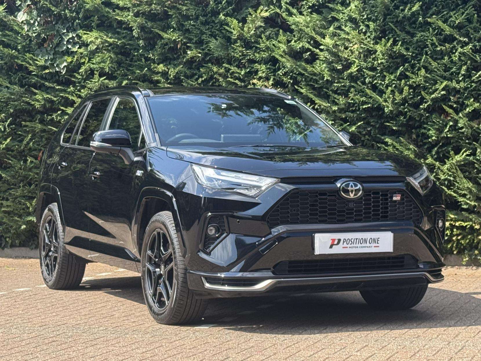 A 2024 TOYOTA RAV4 2.5 VVT 18.1kWh GR SPORT SUV 5dr Petrol Plug-in Hybrid CVT 4WD Euro 6 (s/s) (306 ps) A 2024 TOYOTA RAV4 2.5 VVT 18.1kWh GR SPORT SUV 5dr Petrol Plug-in Hybrid CVT 4WD Euro 6 (s/s) (306 ps)
