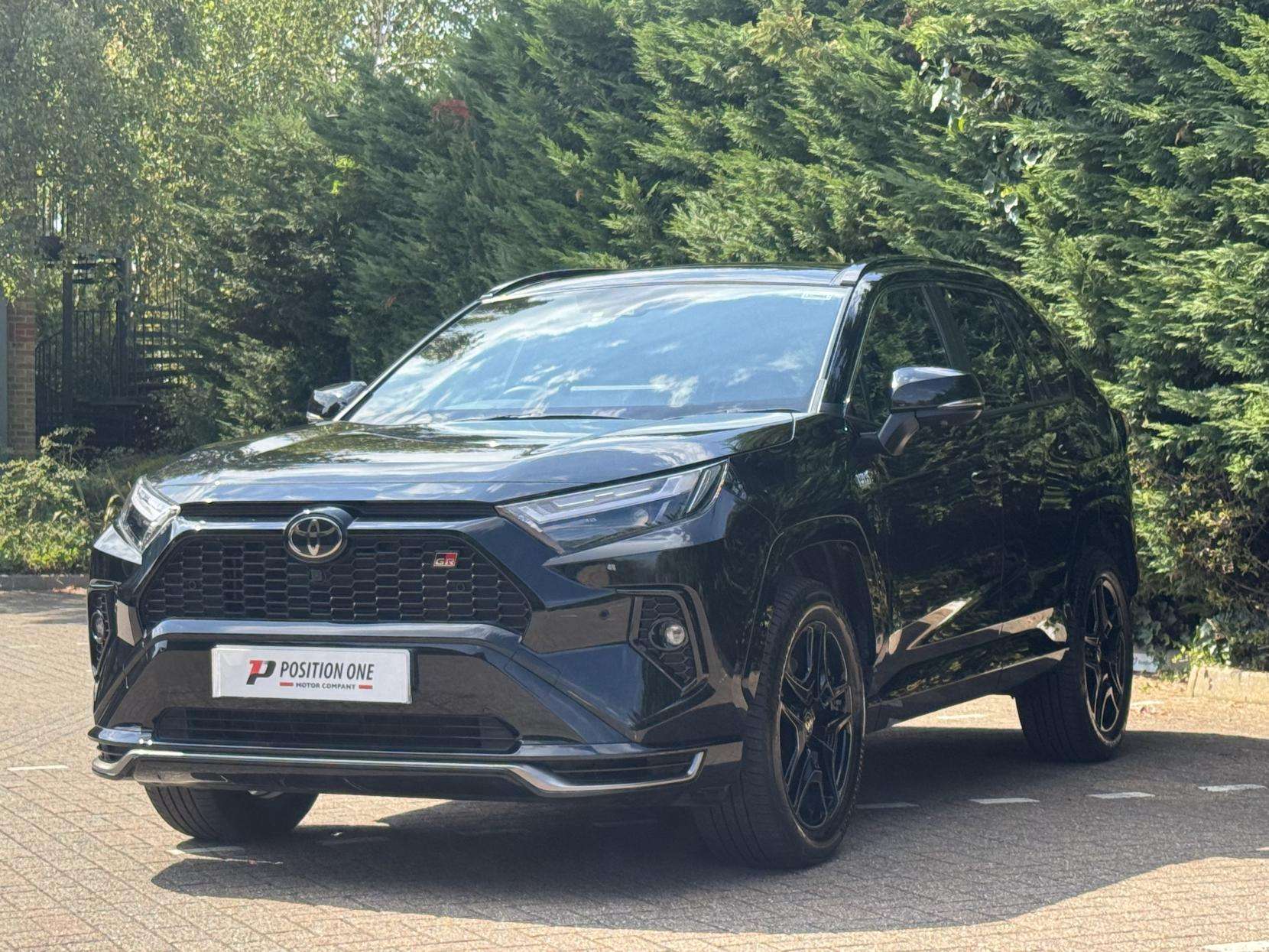 A 2024 TOYOTA RAV4 2.5 VVT 18.1kWh GR SPORT SUV 5dr Petrol Plug-in Hybrid CVT 4WD Euro 6 (s/s) (306 ps) A 2024 TOYOTA RAV4 2.5 VVT 18.1kWh GR SPORT SUV 5dr Petrol Plug-in Hybrid CVT 4WD Euro 6 (s/s) (306 ps)