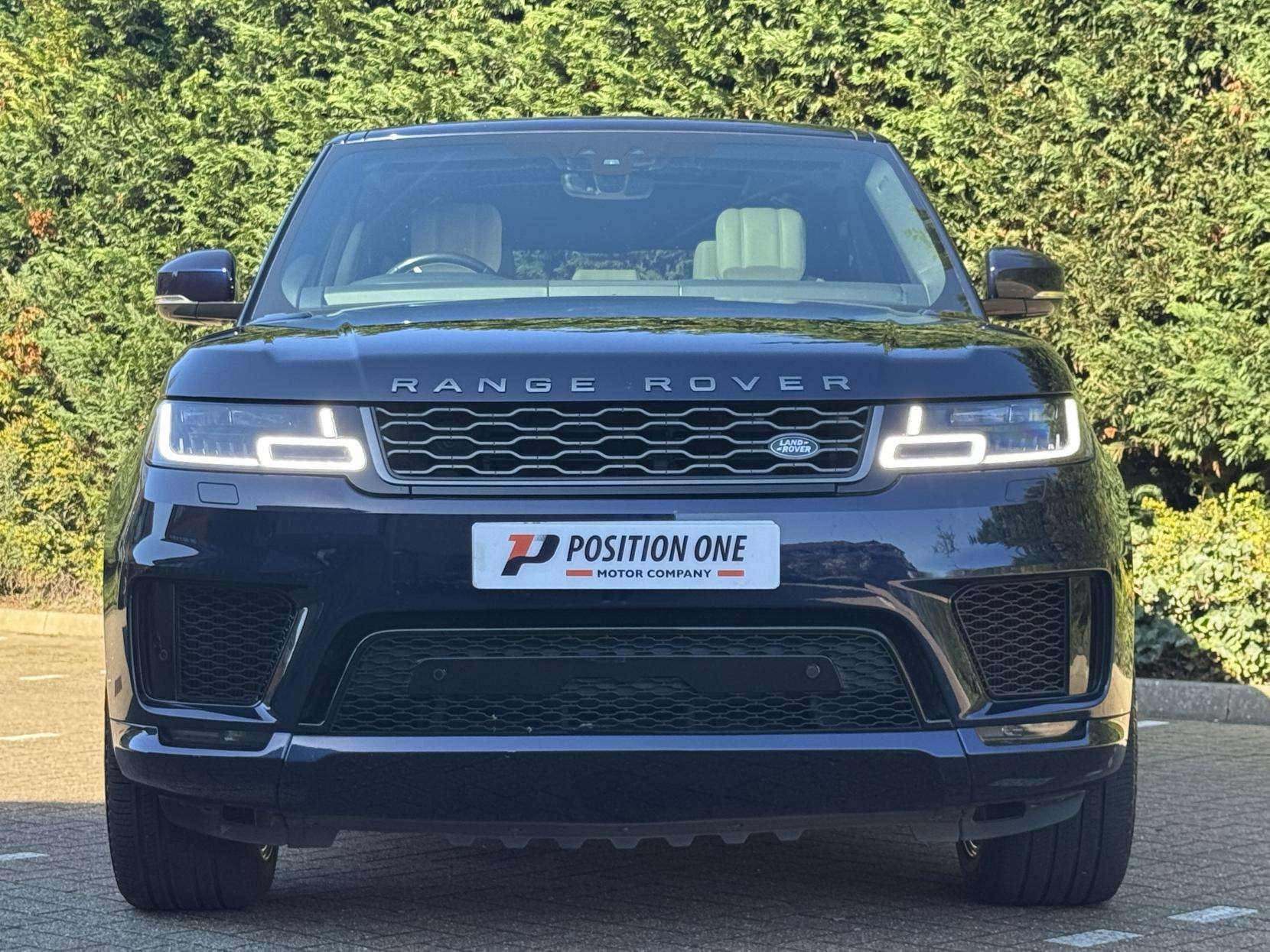 A 2020 LAND ROVER RANGE ROVER SPORT 3.0 P400 MHEV HSE Dynamic SUV 5dr Petrol Auto 4WD Euro 6 (s/s) (400 ps) A 2020 LAND ROVER RANGE ROVER SPORT 3.0 P400 MHEV HSE Dynamic SUV 5dr Petrol Auto 4WD Euro 6 (s/s) (400 ps)