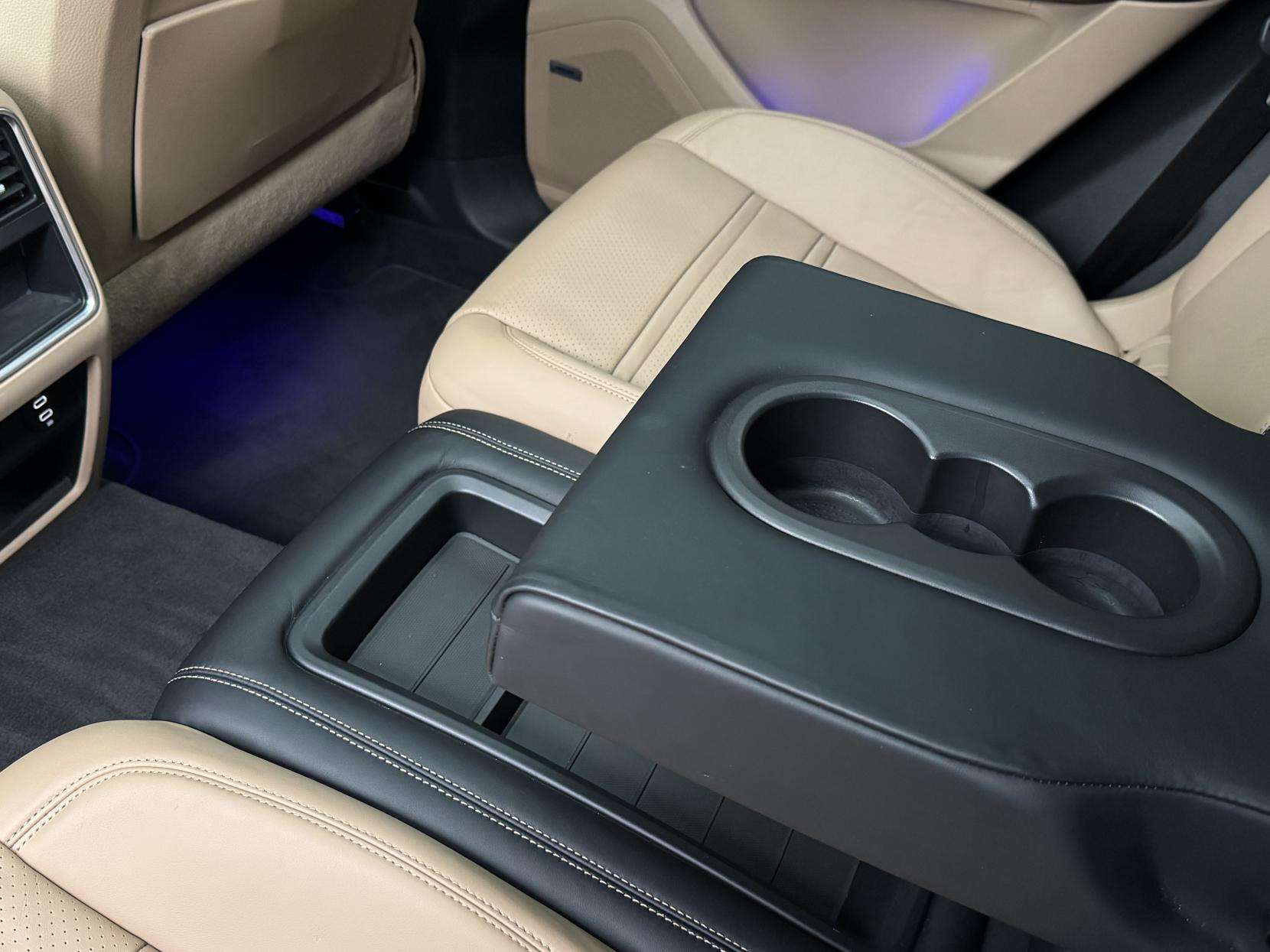 2020 PORSCHE CAYENNE 2020 PORSCHE CAYENNE