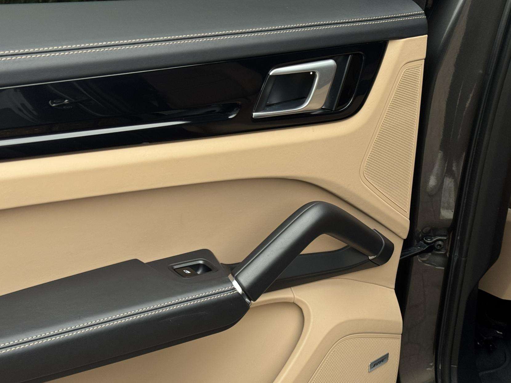 2020 PORSCHE CAYENNE 2020 PORSCHE CAYENNE