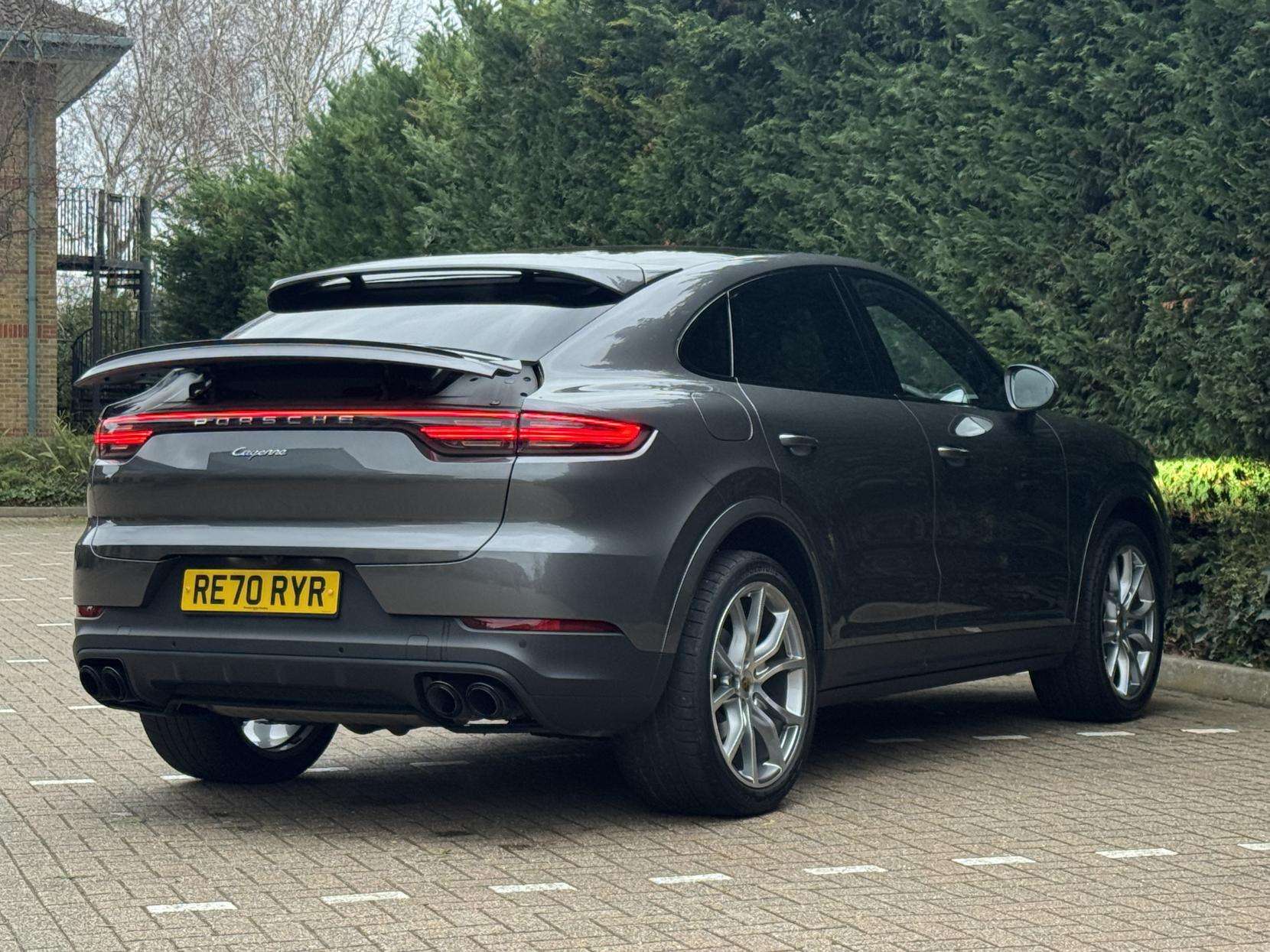 2020 PORSCHE CAYENNE 2020 PORSCHE CAYENNE