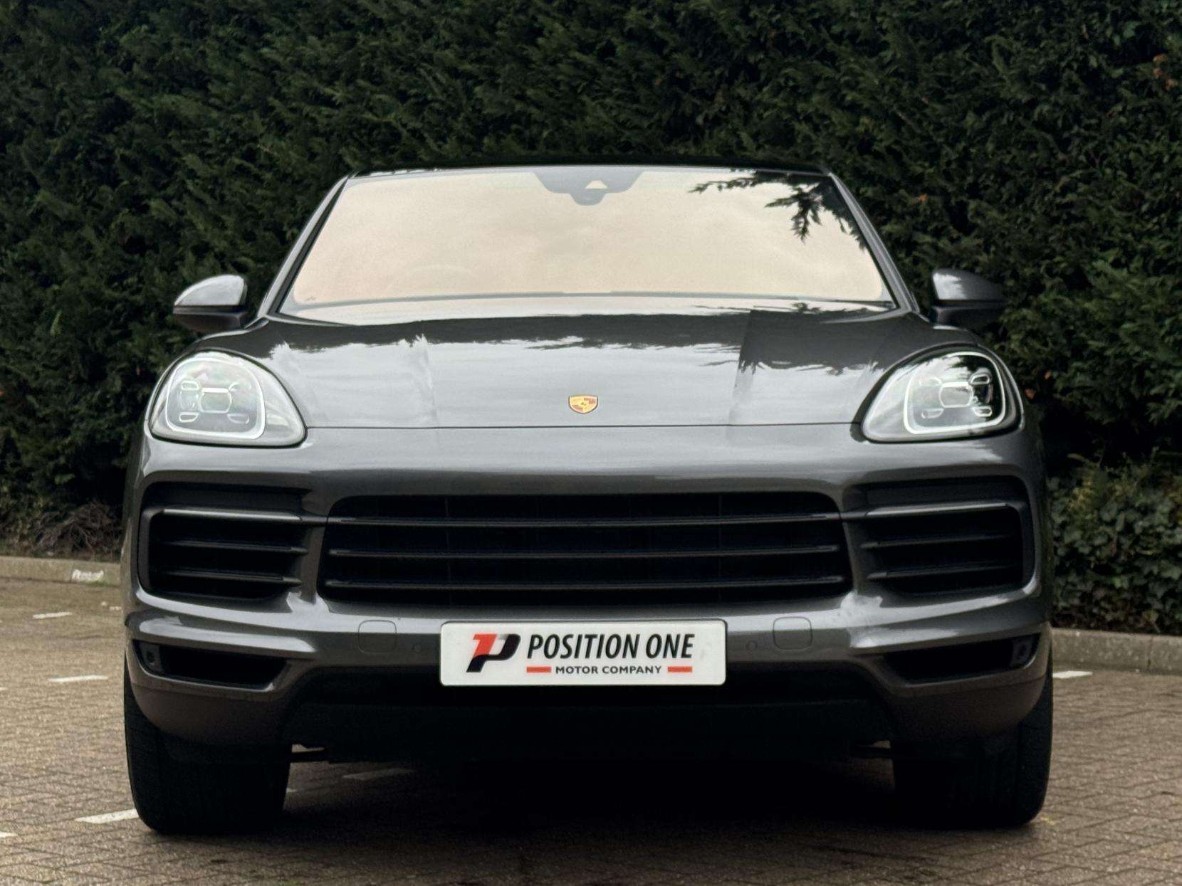 A 2020 PORSCHE CAYENNE 3.0T V6 Coupe 5dr Petrol TiptronicS 4WD Euro 6 (s/s) (340 ps) A 2020 PORSCHE CAYENNE 3.0T V6 Coupe 5dr Petrol TiptronicS 4WD Euro 6 (s/s) (340 ps)