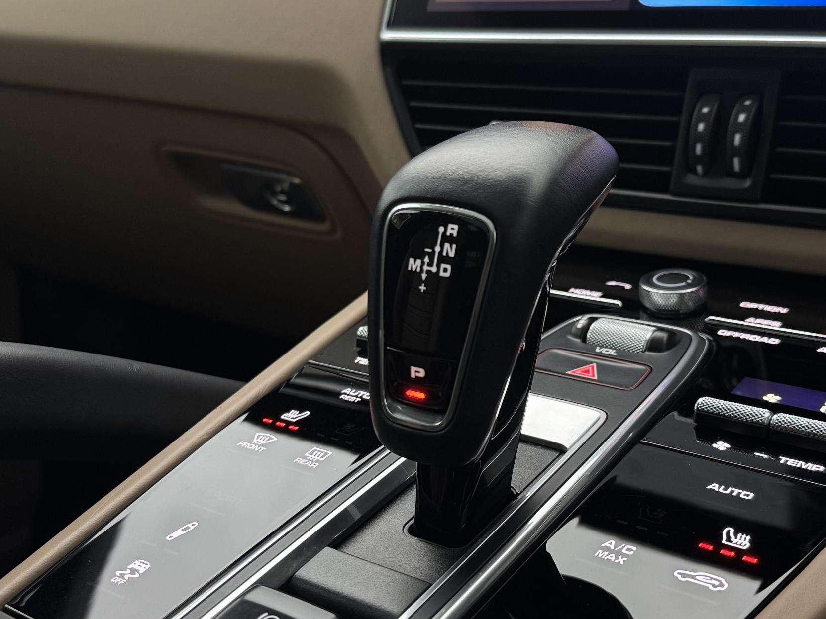 2020 PORSCHE CAYENNE 2020 PORSCHE CAYENNE