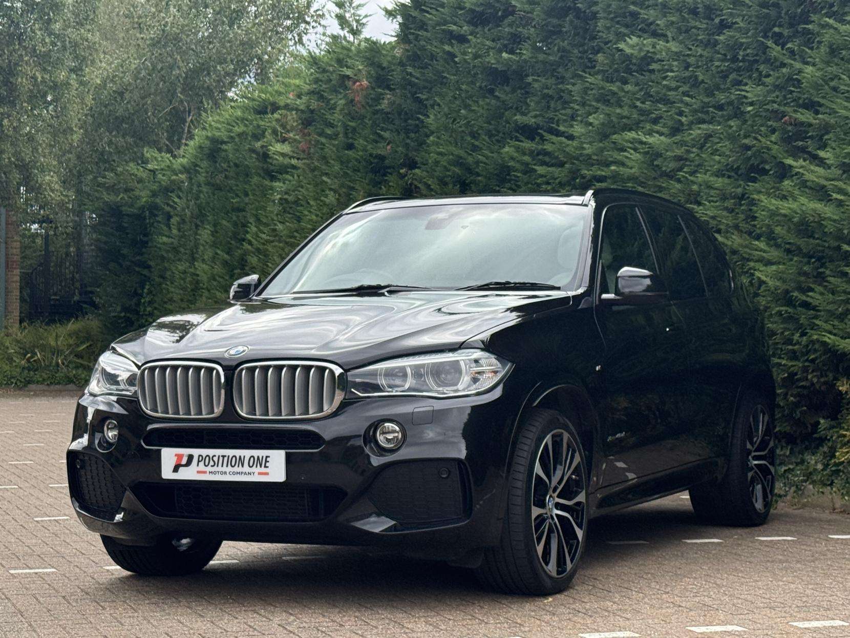 A 2018 BMW X5 3.0 40d M Sport SUV 5dr Diesel Auto xDrive Euro 6 (s/s) (313 ps) A 2018 BMW X5 3.0 40d M Sport SUV 5dr Diesel Auto xDrive Euro 6 (s/s) (313 ps)