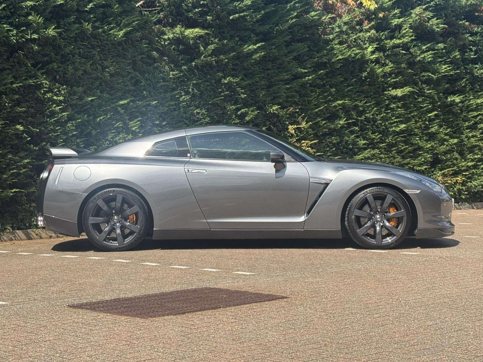 2009 NISSAN GT-R 2009 NISSAN GT-R