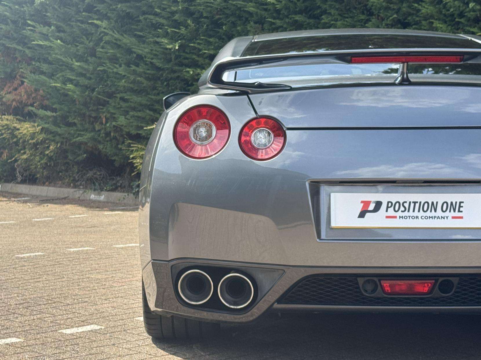 2009 NISSAN GT-R 2009 NISSAN GT-R
