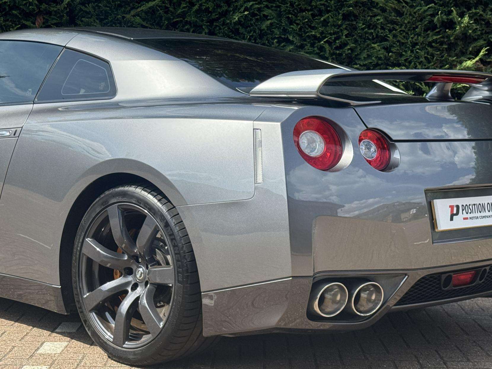 2009 NISSAN GT-R 2009 NISSAN GT-R
