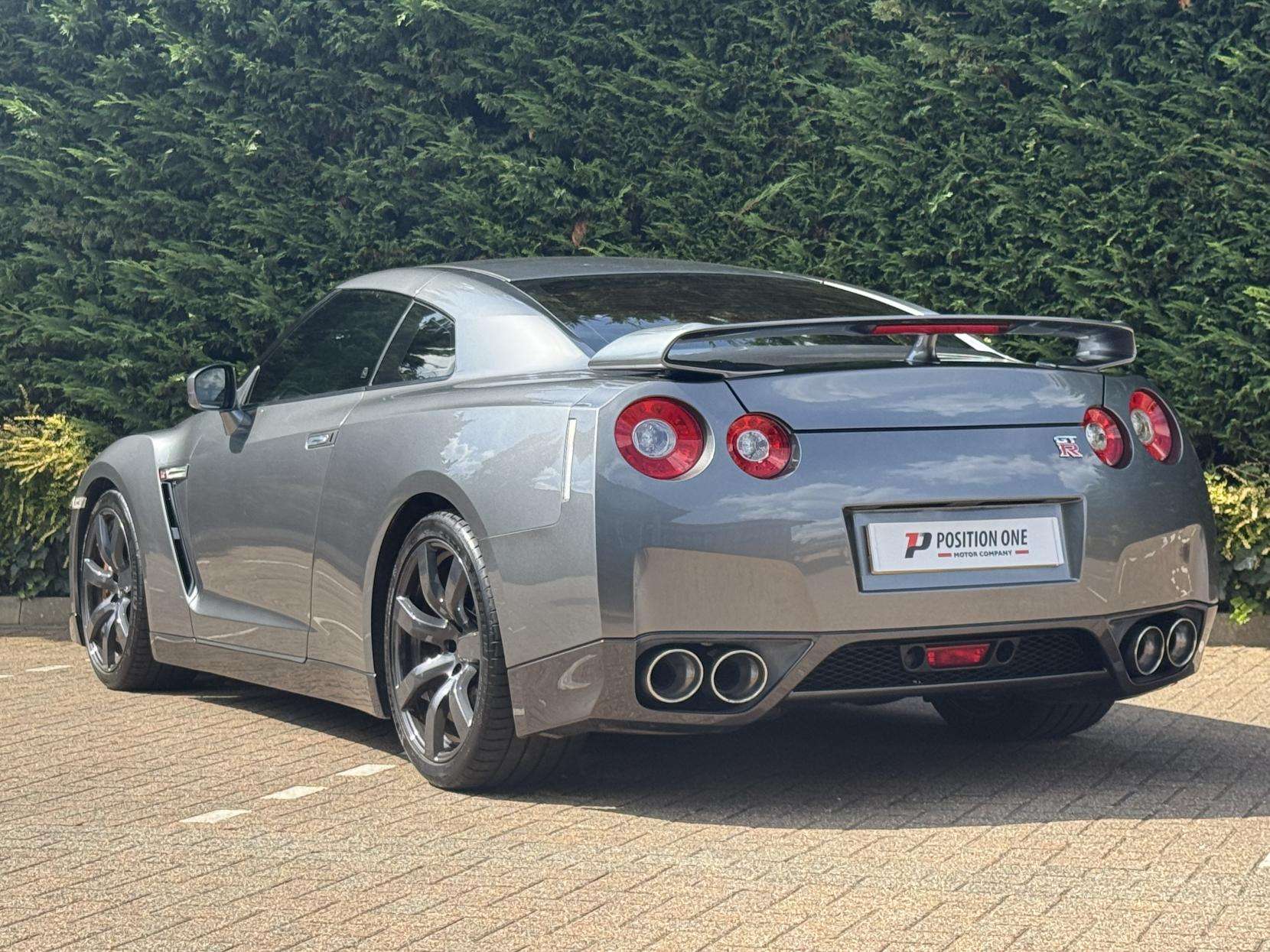 2009 NISSAN GT-R 2009 NISSAN GT-R