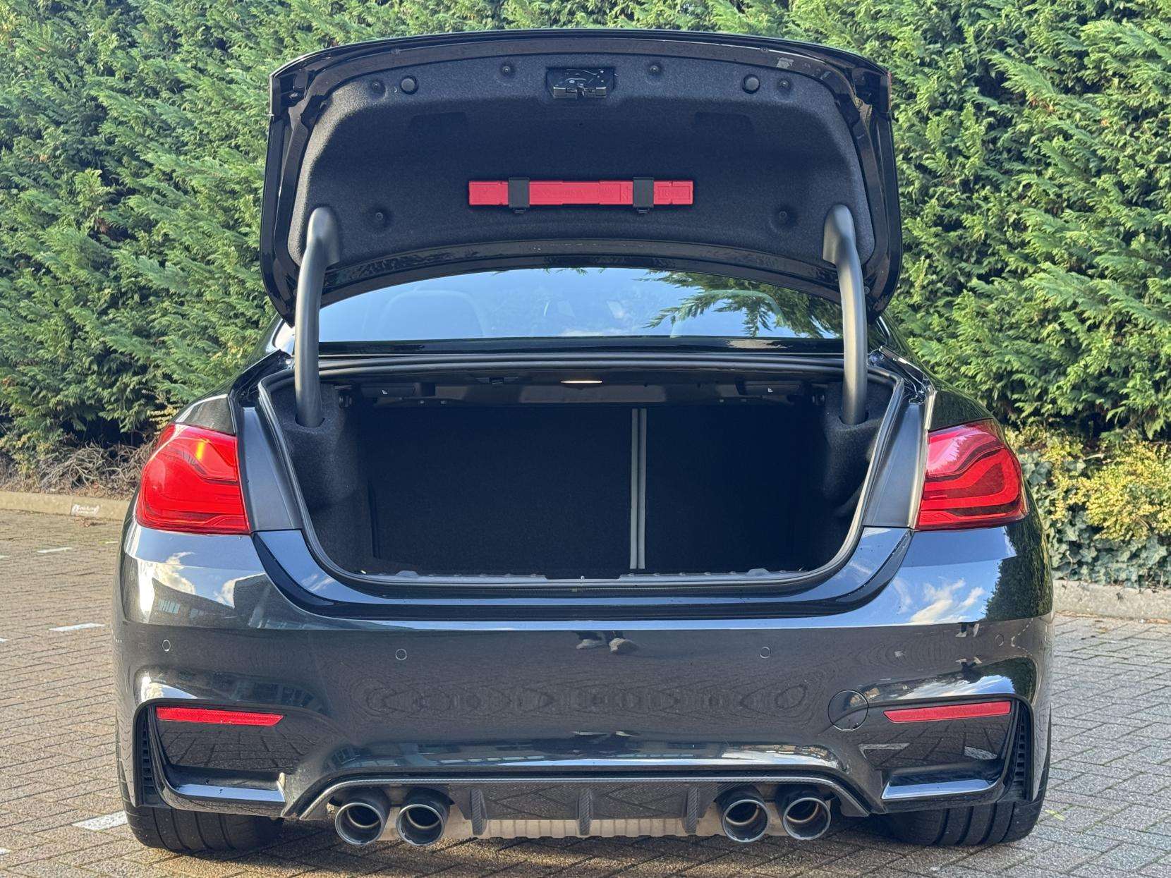 2019 BMW M4 2019 BMW M4