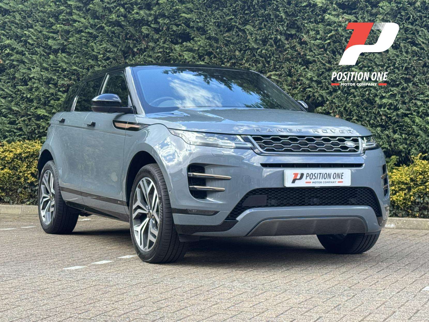 A 2020 LAND ROVER RANGE ROVER EVOQUE 2.0 D180 MHEV First Edition SUV 5dr Diesel Auto 4WD Euro 6 (s/s) (180 ps) A 2020 LAND ROVER RANGE ROVER EVOQUE 2.0 D180 MHEV First Edition SUV 5dr Diesel Auto 4WD Euro 6 (s/s) (180 ps)