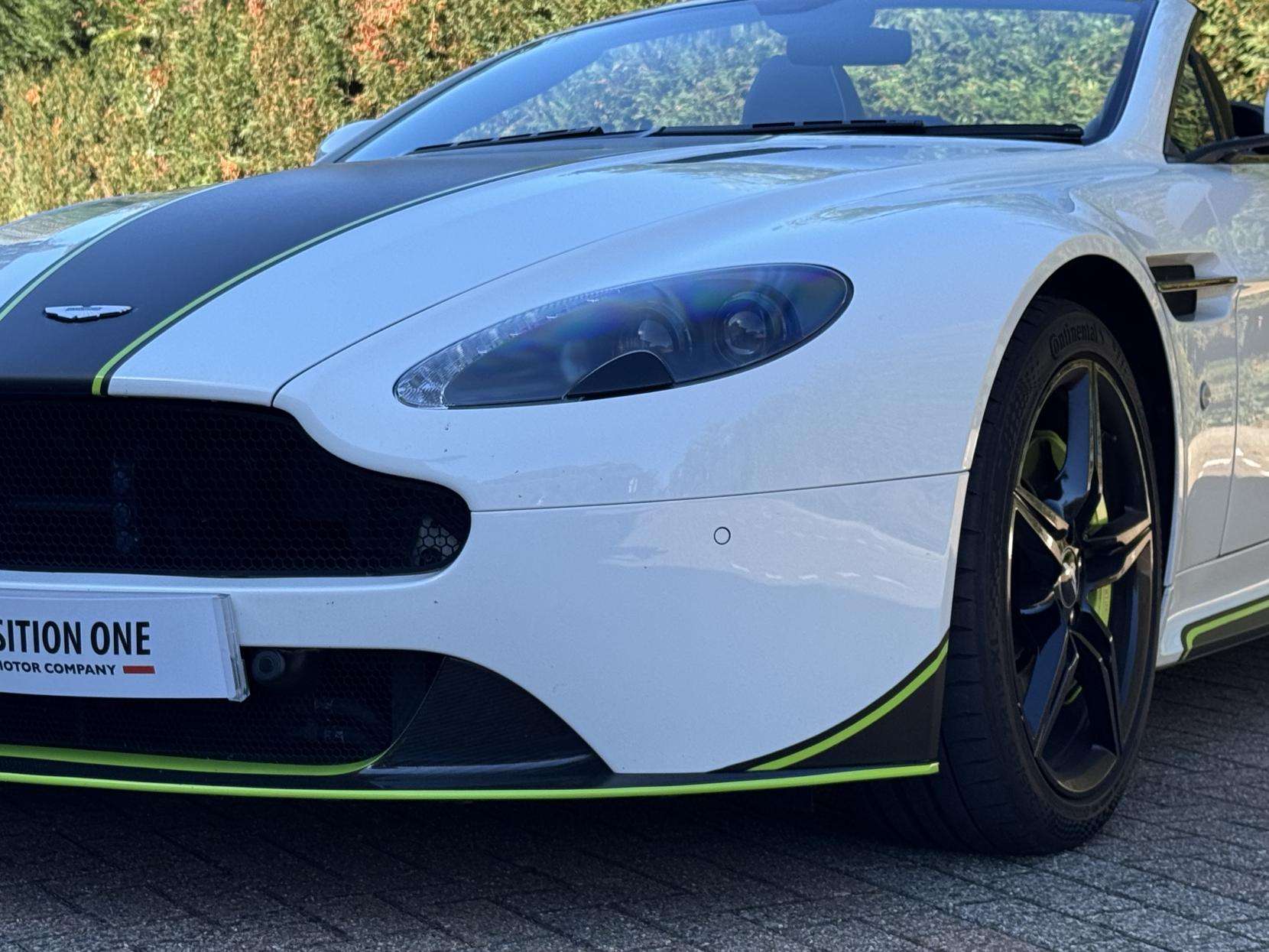 2018 ASTON MARTIN VANTAGE 2018 ASTON MARTIN VANTAGE
