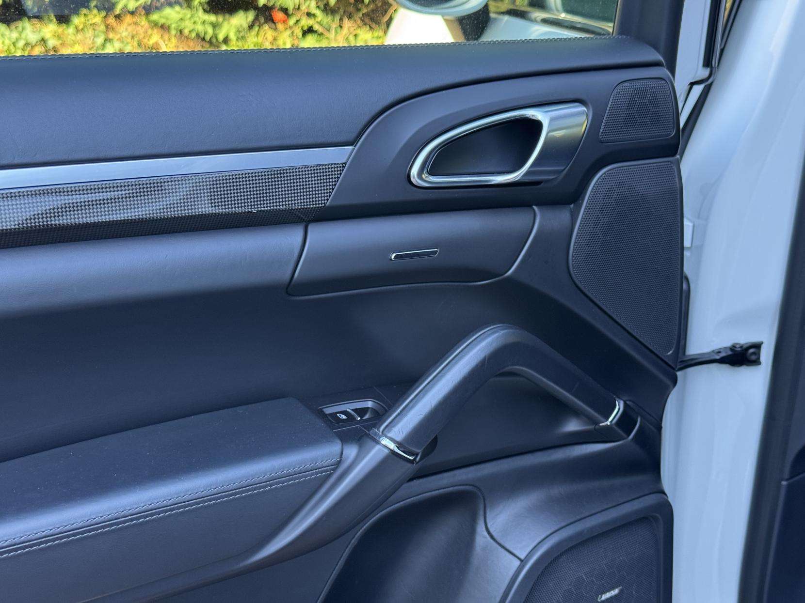 2018 PORSCHE CAYENNE 2018 PORSCHE CAYENNE