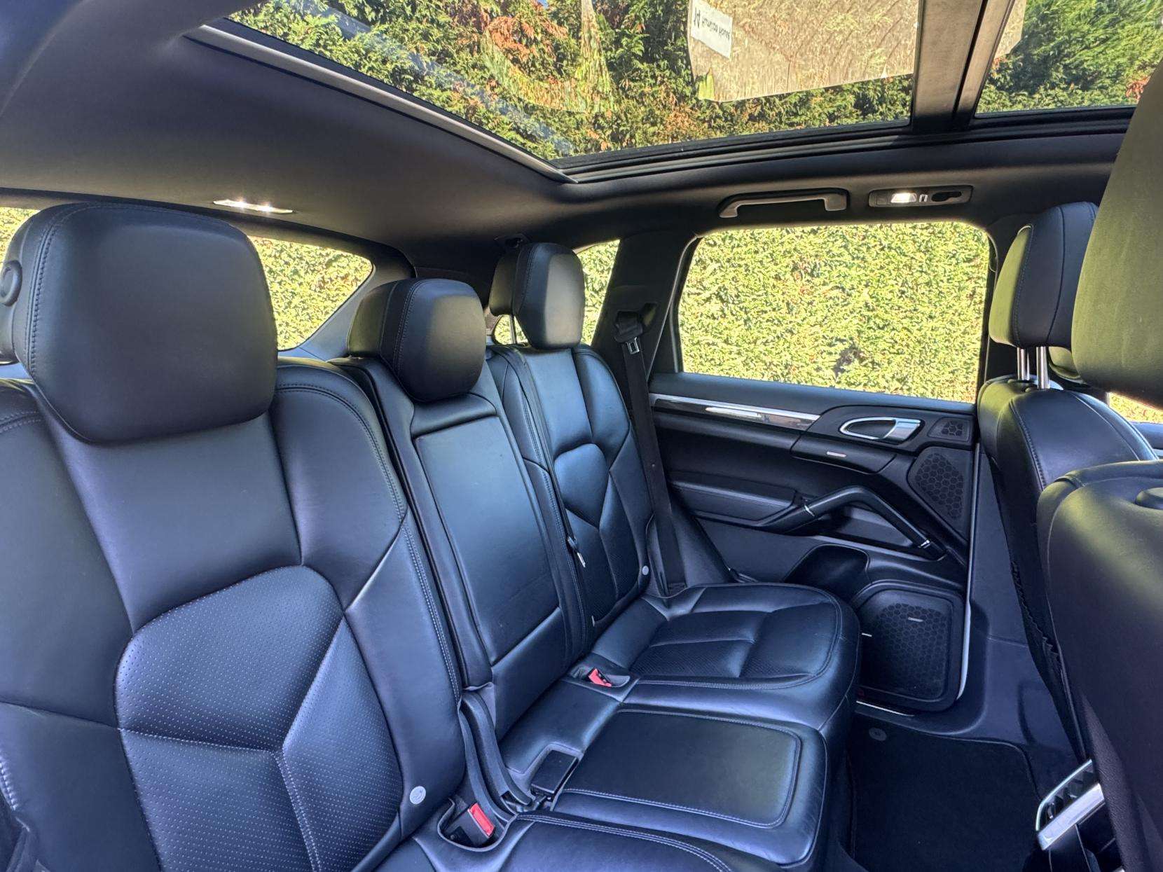 2018 PORSCHE CAYENNE 2018 PORSCHE CAYENNE
