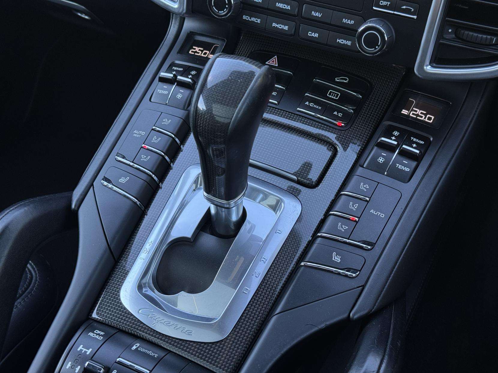2018 PORSCHE CAYENNE 2018 PORSCHE CAYENNE