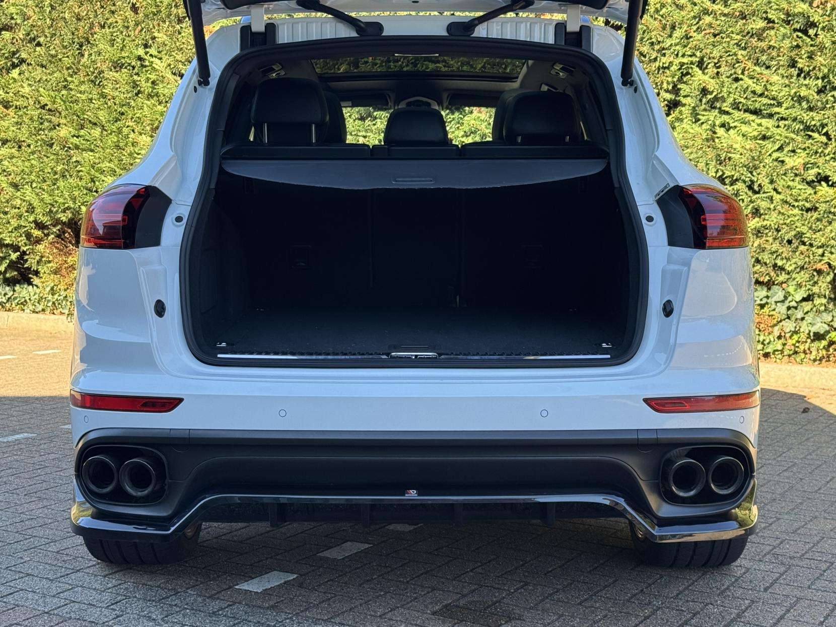 2018 PORSCHE CAYENNE 2018 PORSCHE CAYENNE