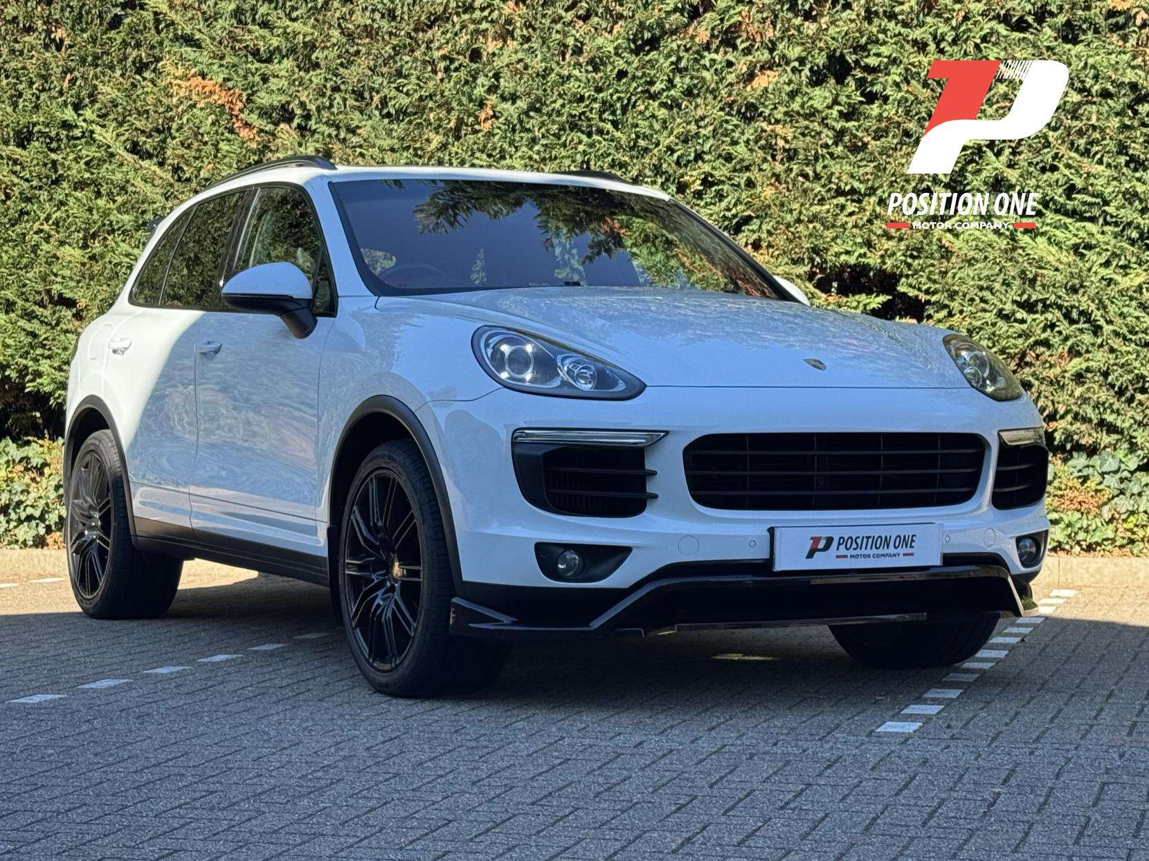 A 2018 PORSCHE CAYENNE 3.0 TD V6 SUV 5dr Diesel TiptronicS 4WD Euro 6 (s/s) (262 ps) A 2018 PORSCHE CAYENNE 3.0 TD V6 SUV 5dr Diesel TiptronicS 4WD Euro 6 (s/s) (262 ps)