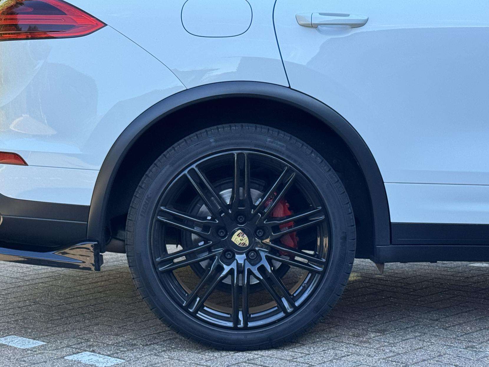 2018 PORSCHE CAYENNE 2018 PORSCHE CAYENNE