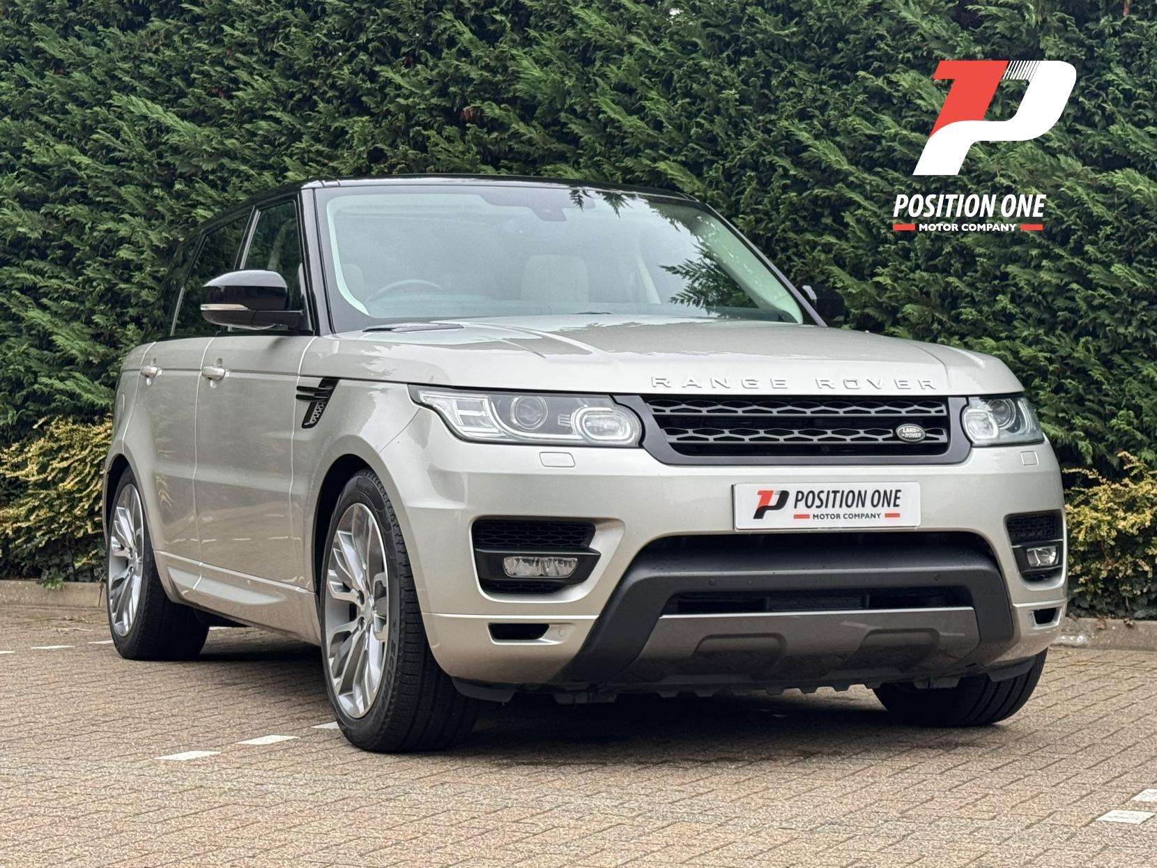A 2016 LAND ROVER RANGE ROVER SPORT 3.0 SD V6 HSE Dynamic SUV 5dr Diesel Auto 4WD Euro 6 (s/s) (306 ps) A 2016 LAND ROVER RANGE ROVER SPORT 3.0 SD V6 HSE Dynamic SUV 5dr Diesel Auto 4WD Euro 6 (s/s) (306 ps)