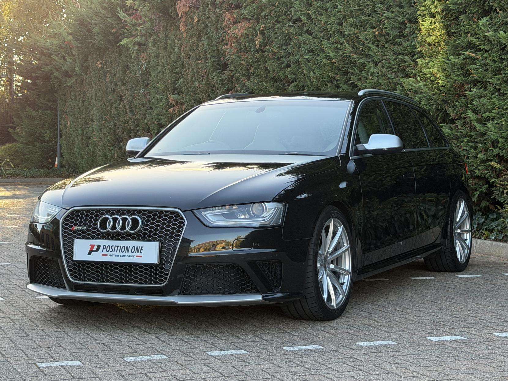 A 2012 AUDI RS4 AVANT 4.2 FSI V8 Limited Edition Estate 5dr Petrol S Tronic quattro Euro 5 (450 ps) A 2012 AUDI RS4 AVANT 4.2 FSI V8 Limited Edition Estate 5dr Petrol S Tronic quattro Euro 5 (450 ps)